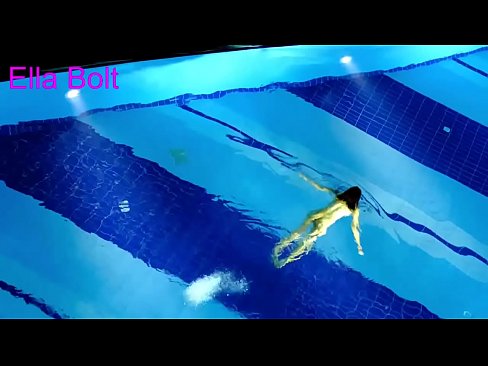 ❤️ Hindi ko mapigilang panoorin, ang batang blonde ay nahuling lumalangoy nang hubo't hubad sa ELLA BOLT resort pool ️ Porno sa porn tl.kassa-standupbar.ru ❤